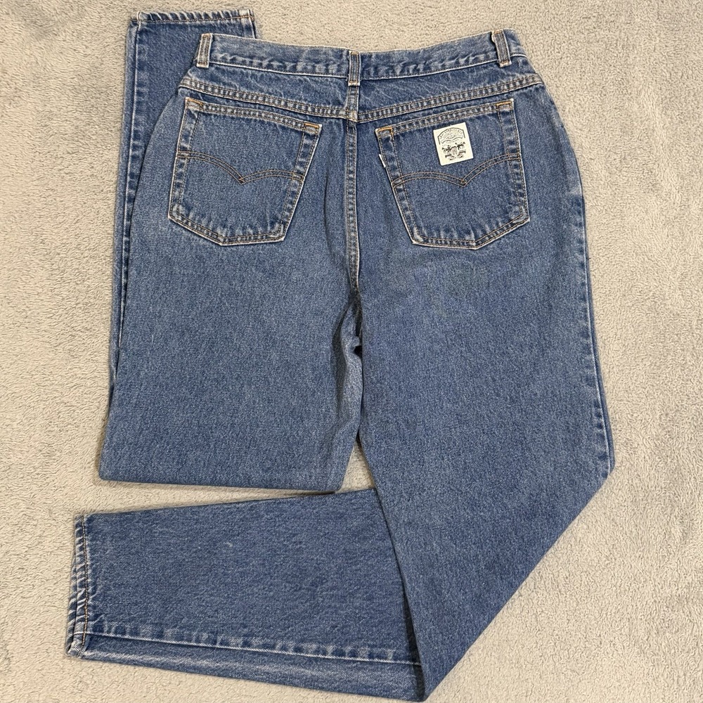 Vintage 80s Levis Mom Jeans Womens 16 Faded Wash USA High Rise Tapered White Tab